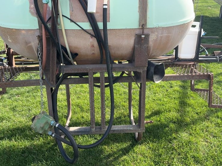 #719-•-165-gallon-sprayer-image-19