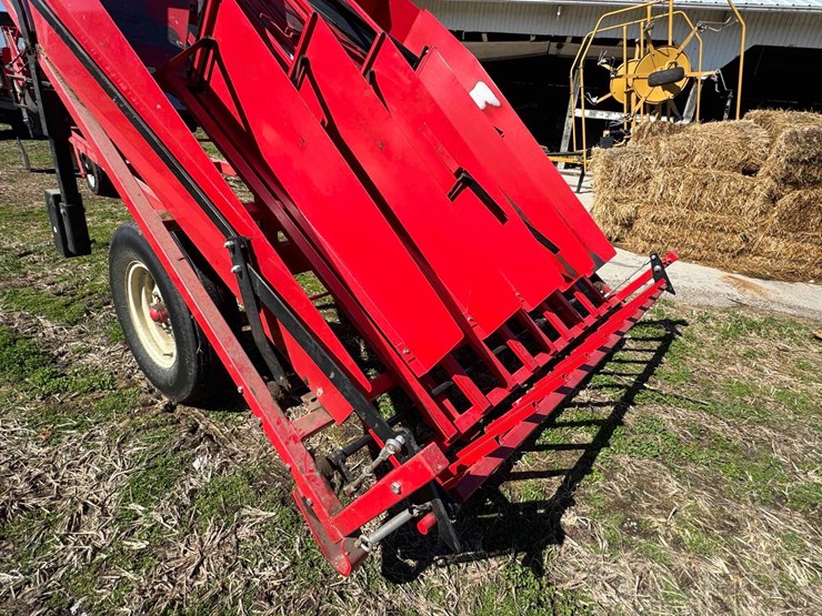 kuhns-1034-hay-accumulator---field-ready-image-18