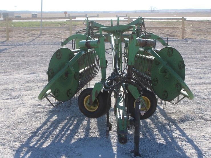 john-deere-700-image-7