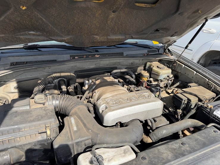 2004-toyota-4-runner-image-40