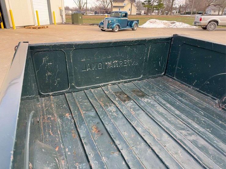 1951-international-l-112-image-37