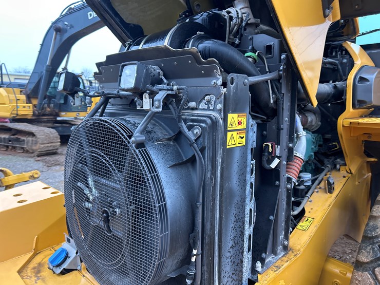 2019-volvo-l90h-image-45