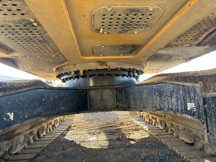 2019-deere-350g-lc-image-68