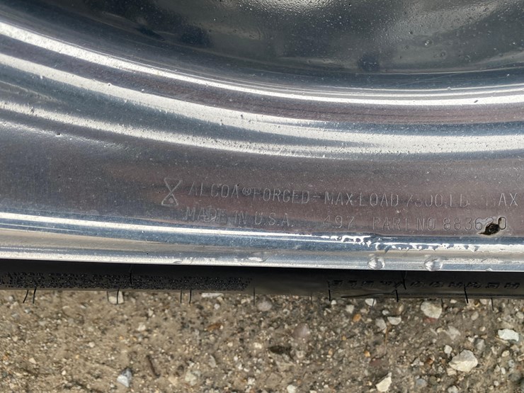 2002-peterbilt-379-image-125