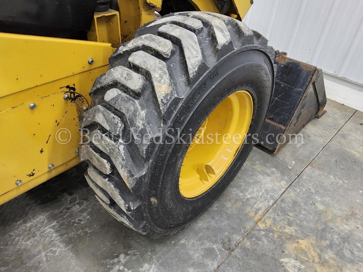 2019-caterpillar-246d3-image-11