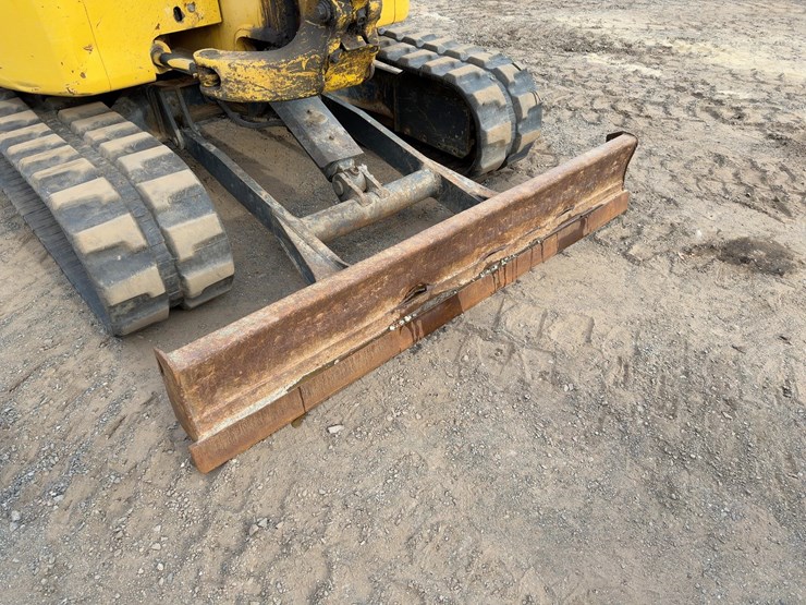 2014-komatsu-pc45mr-3-image-18