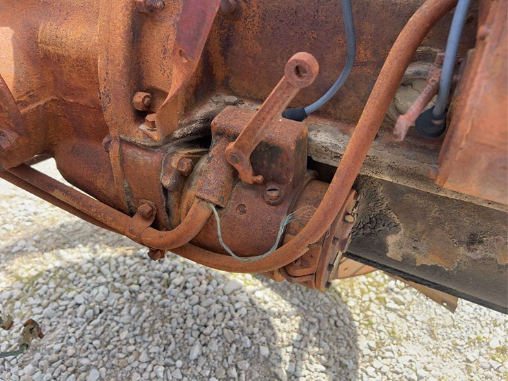 moline-universal-image-14