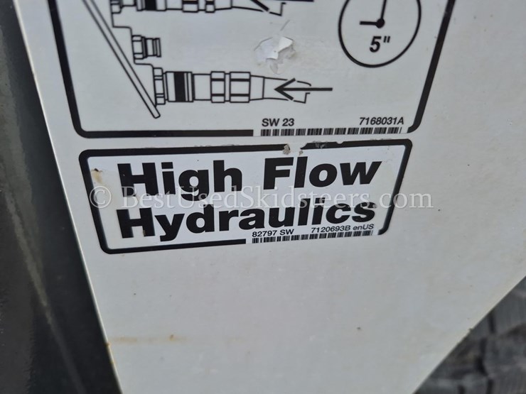 2023-bobcat-t770-image-14