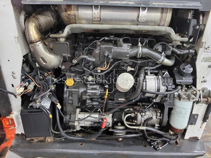 2020-bobcat-t770-image-29