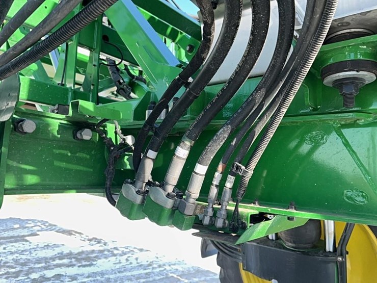 2023-john-deere-410r-image-10