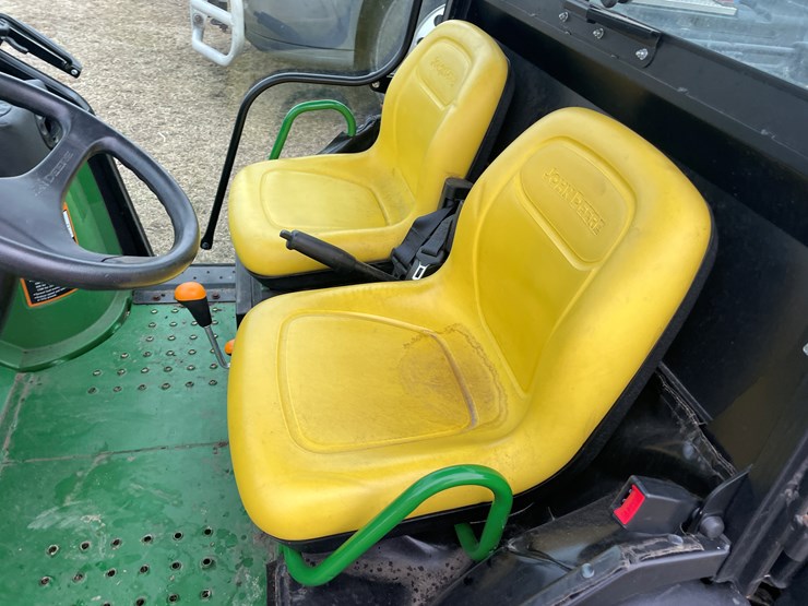 2013-john-deere-gator-image-19