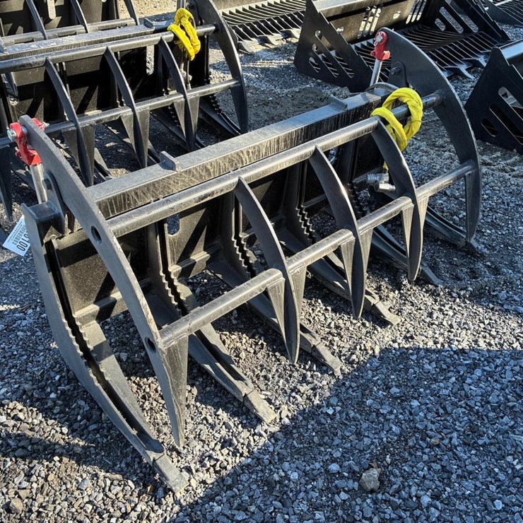 Wildcat 68" Skid Steer Root Rake Grapple