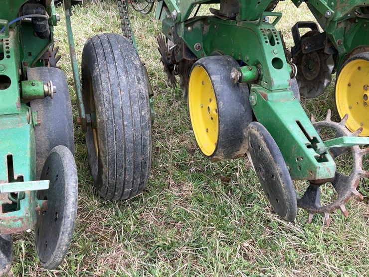 john-deere-6-image-28