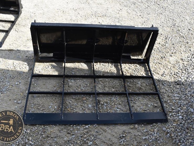 future-land-leveler-attachment-43337-image-1