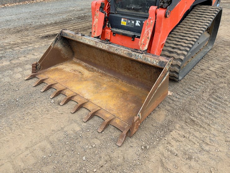 2021-kubota-svl97-2-image-9