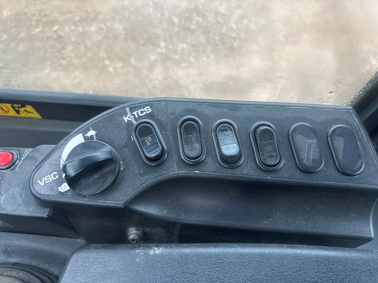 2016-komatsu-wa270-7-image-38