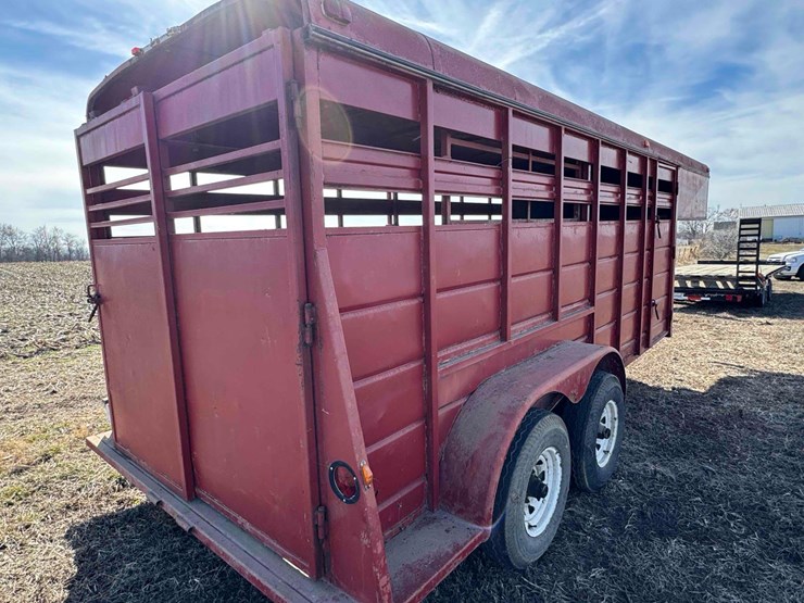1992-wilro-livestock-trailer,-steel,-20'-x-6-1/2'-,-cut-gate,-**-titled-**-image-17