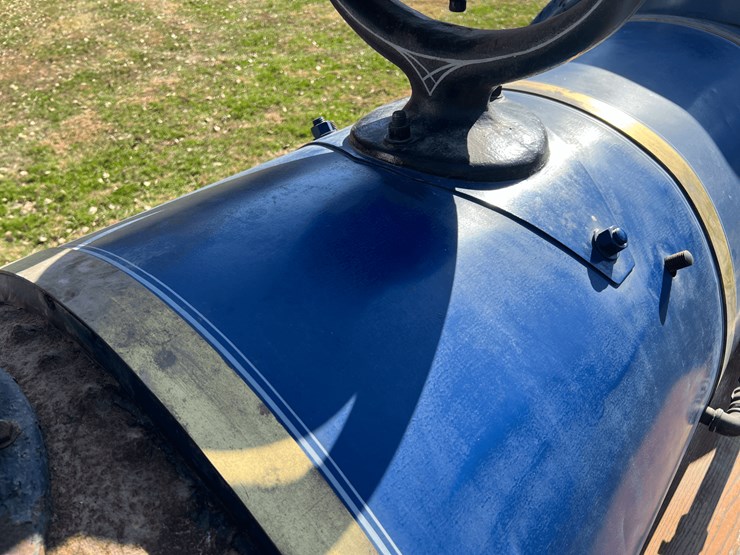 frick-steam-locomotive-with-track-image-74