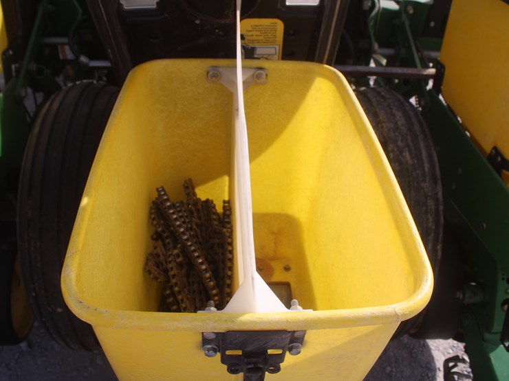 john-deere-7200-image-47