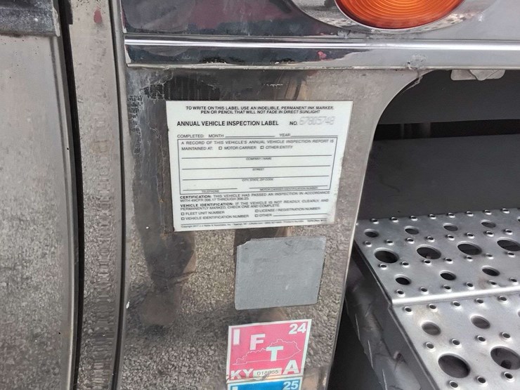 2018-freightliner-glider-3alxfbcg6jdju6496-mileage:-841274-image-8