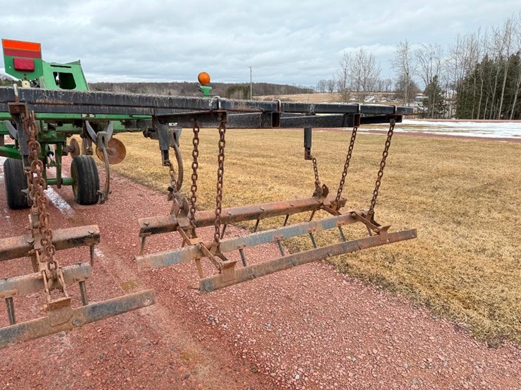 john-deere-2700-image-31