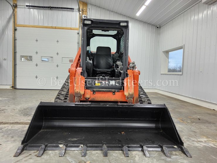 2019-kubota-svl95-2-skid-steer-loader-image-8