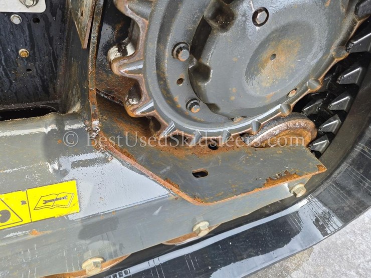 2023-bobcat-t770-image-12