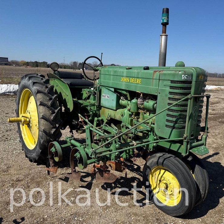 JOHN DEERE MT