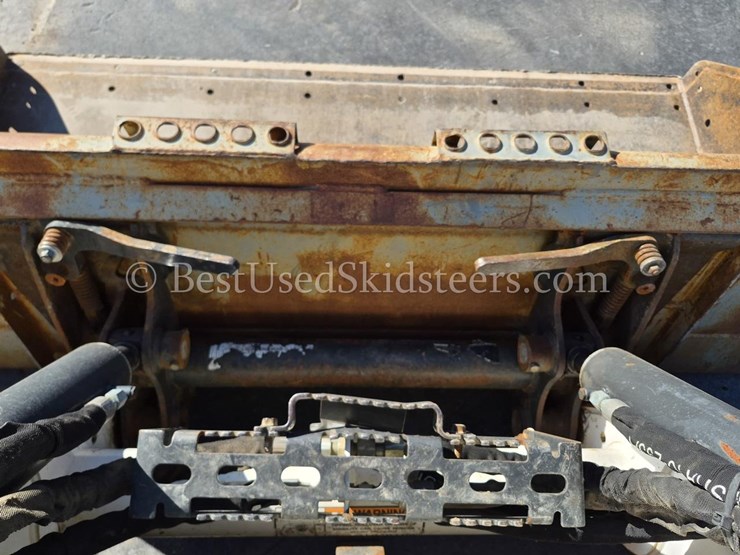 2020-bobcat-t595-image-13