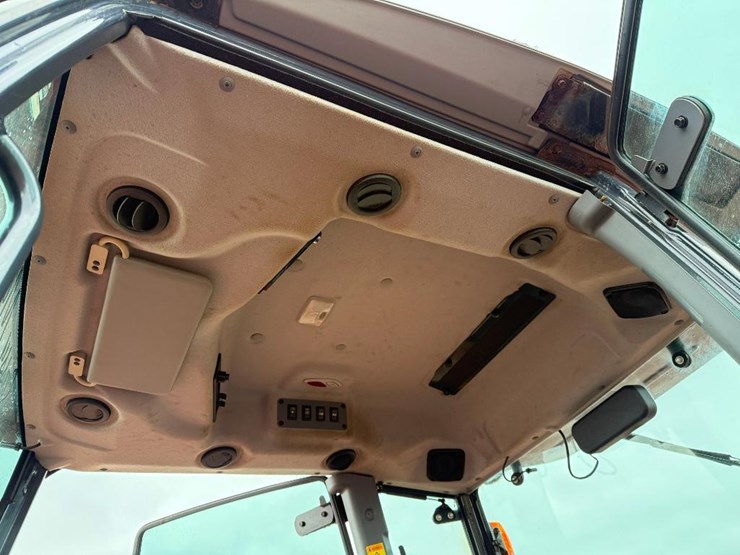 massey-ferguson-1736-image-43