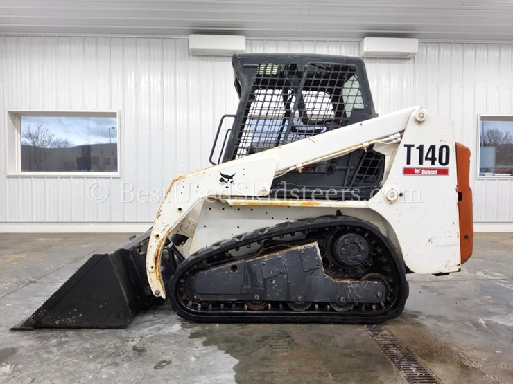 2007-bobcat-t140-image-1