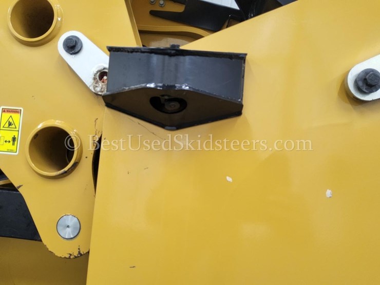 2024-caterpillar-255-image-29