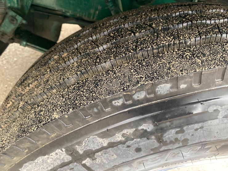 2002-peterbilt-379-image-117