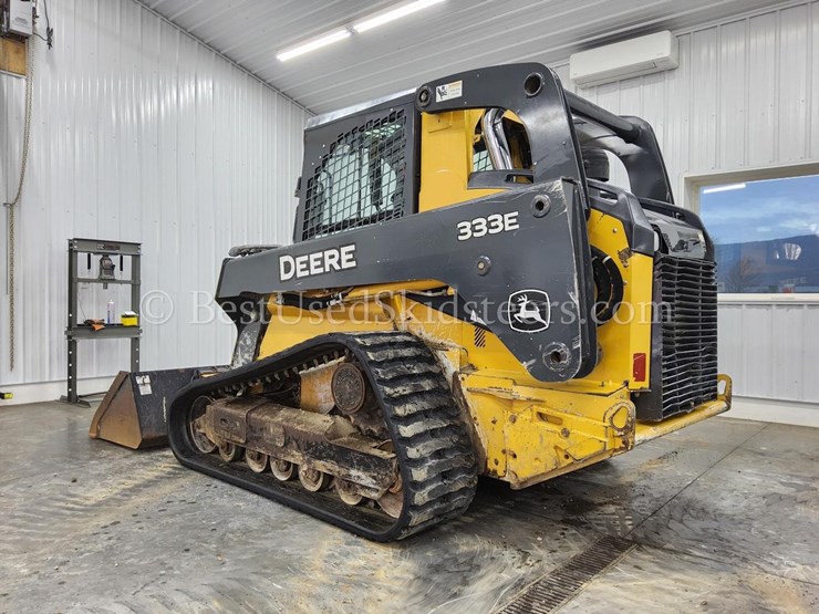 2014-deere-333e-image-3