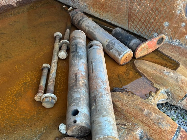 2017-link-belt-700-x2-image-13