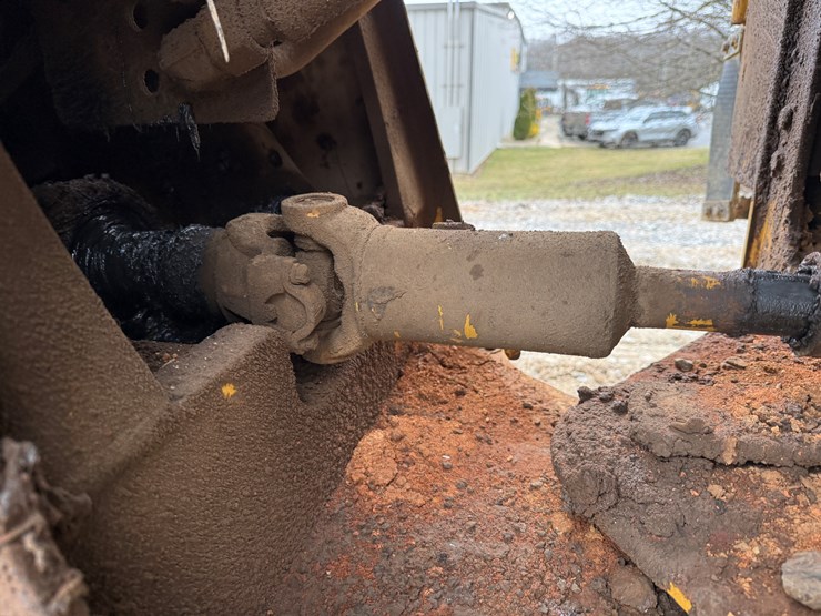 2005-caterpillar-930g-image-44