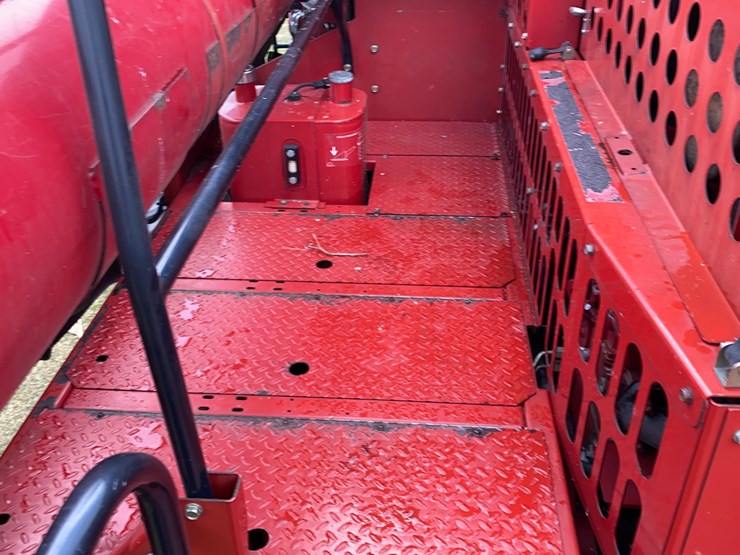 case-ih-6088-image-59