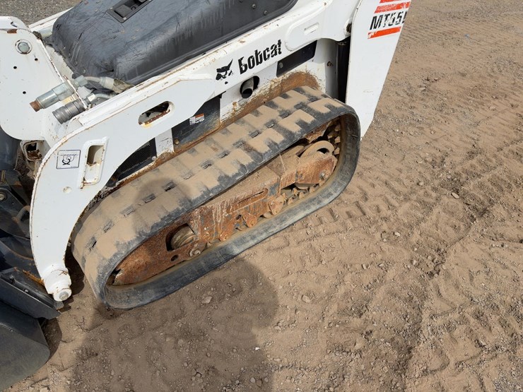 2013-bobcat-mt55-image-15