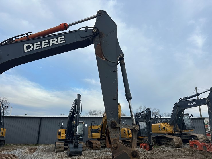 2013-john-deere-9-image-25