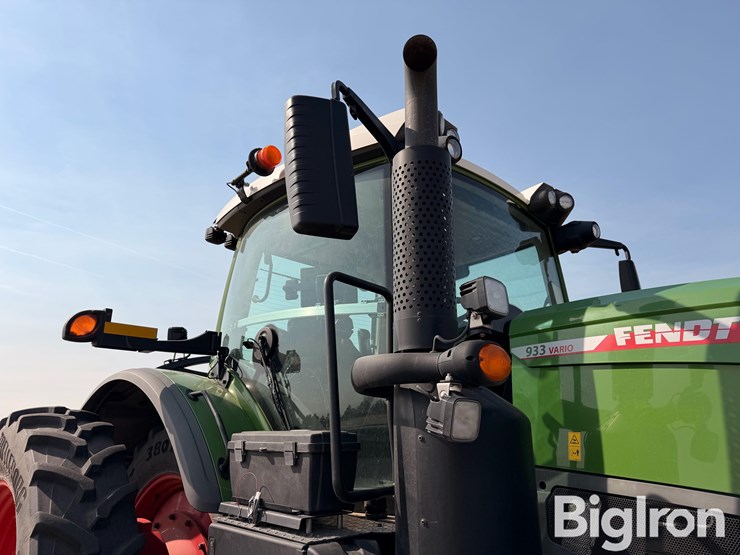 2024-fendt-933-vario-image-13