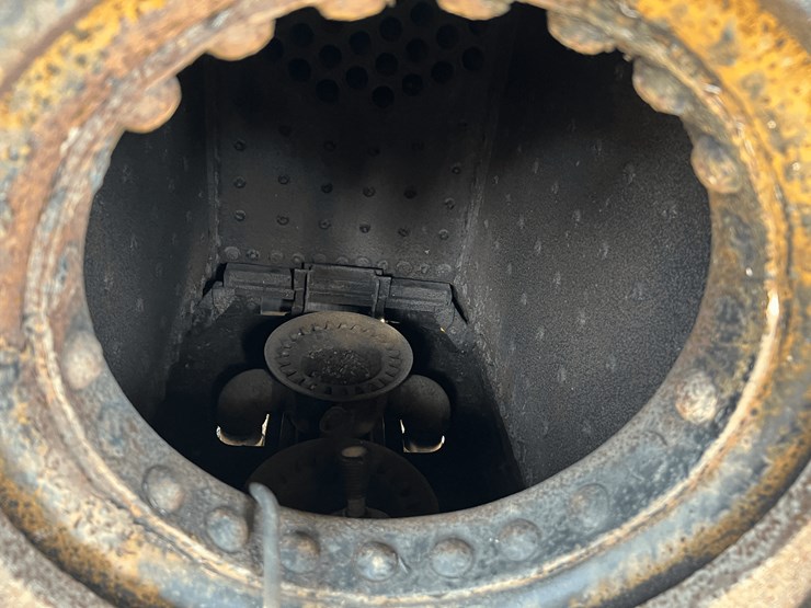 frick-steam-locomotive-with-track-image-146