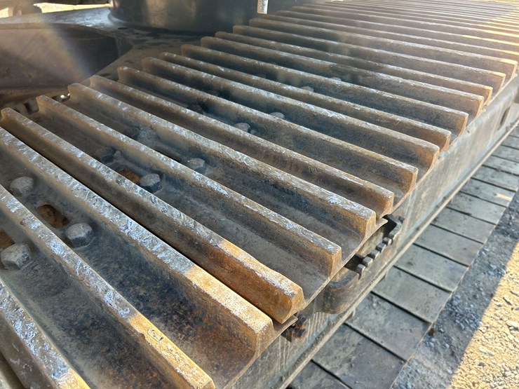 2019-deere-350g-lc-image-80