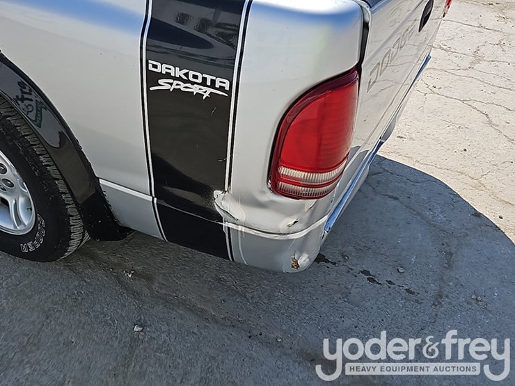 2001-dodge-dakota-sport-image-11