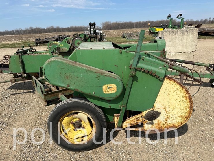 john-deere-24-image-3