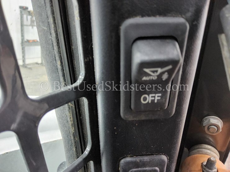 2020-bobcat-t770-image-17