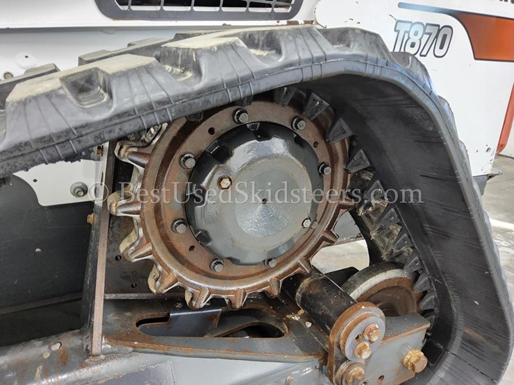 2022-bobcat-t870-image-18