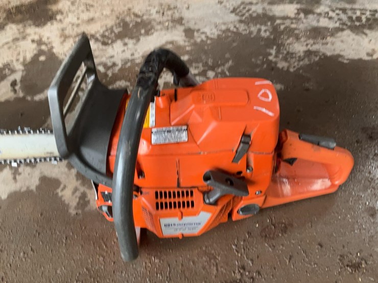 #101-•-husqvarna-372xp-chainsaw-image-9