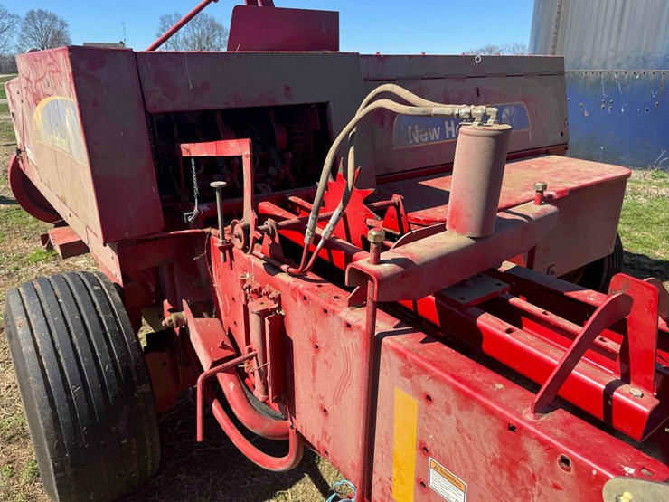 new-holland-bc5070-image-24