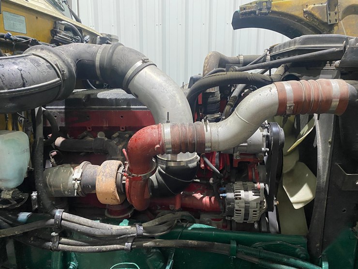 2002-peterbilt-379-image-88