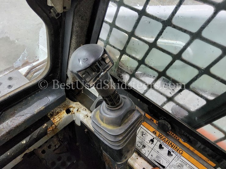 2005-bobcat-t190-image-23